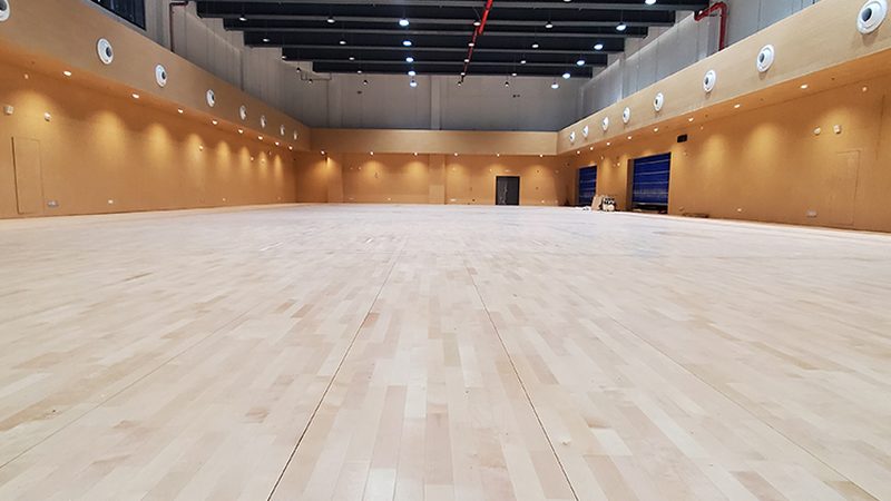 学校操场选橡胶跑道，先看材质再比价格